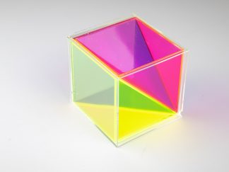 Kuutio ja pyramidit